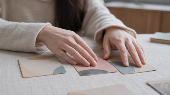 Clés pour comprendre les associations de cartes dans un tirage