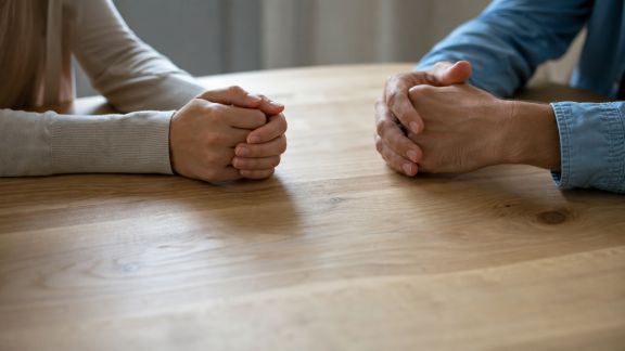 Checklist des signaux à surveiller dans une relation entre signes