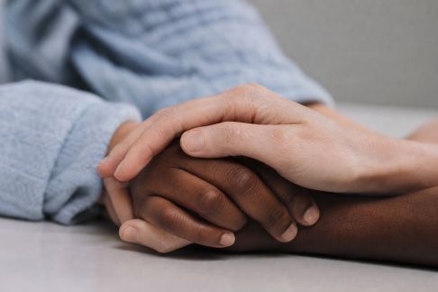Ce que révèlent les éléments astrologiques sur la compatibilité affective